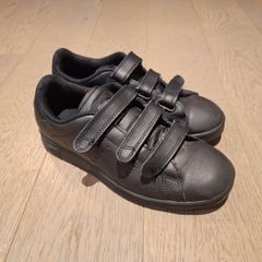Boys school shoes/ trainers size 3