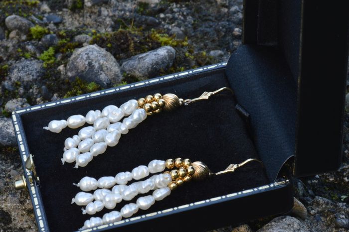 Vintage 1940s Pearl Drop Earrings - 14ct Gold