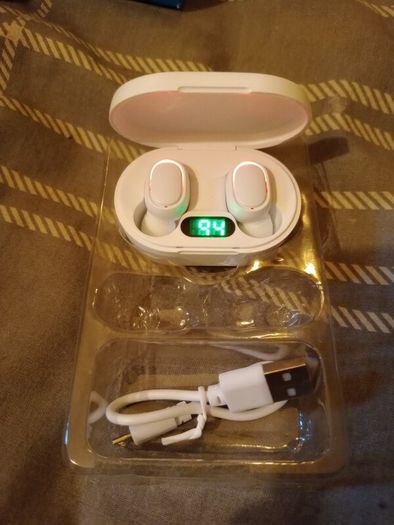 Wireless Bluetooth Earbuds