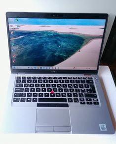 Dell Laptop AMD RX640 Graphics 10th Gen i5
