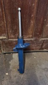 VW golf mk5 front shock