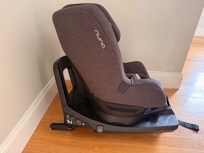 2 Child car seats