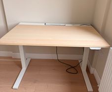 brand new desk sit/stand Ikea