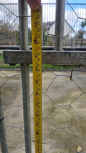 Dog Run with insulated kennell & Transport Cages