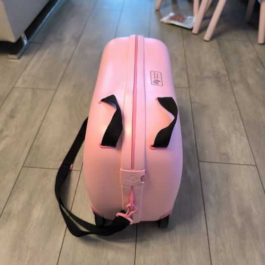 Samsonite  Minnie mouse suitcase