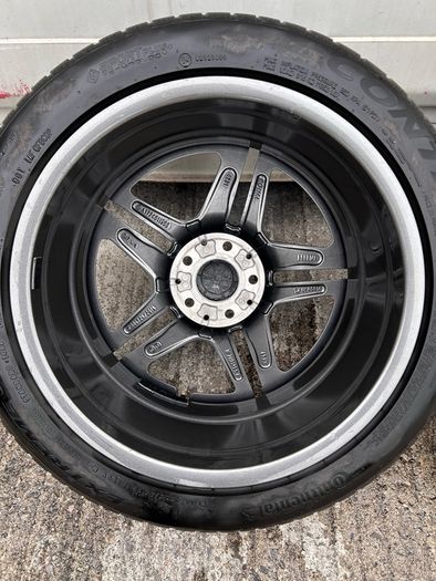 Genuine Mercedes AMG 18" Alloy Wheels - Continental Tyres