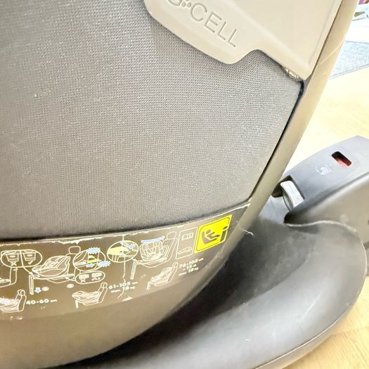 Maxi Cosi Mica 360 baby child car seat and isofix birth-4years