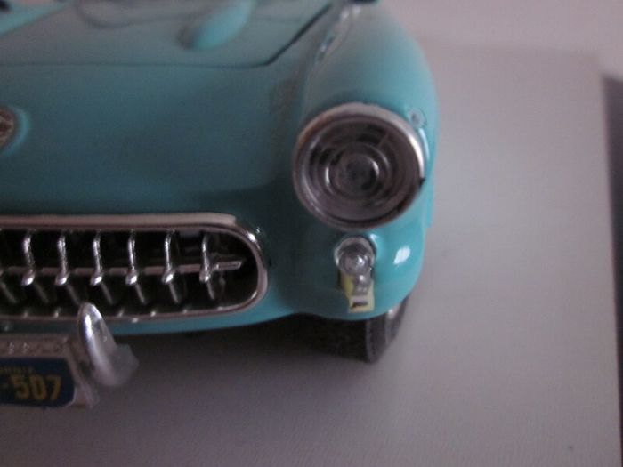 Vintage Burago 1957 Chevolet Corvette Convertible Coupe Baby Blue