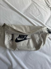 Nike Tech Hip Pack