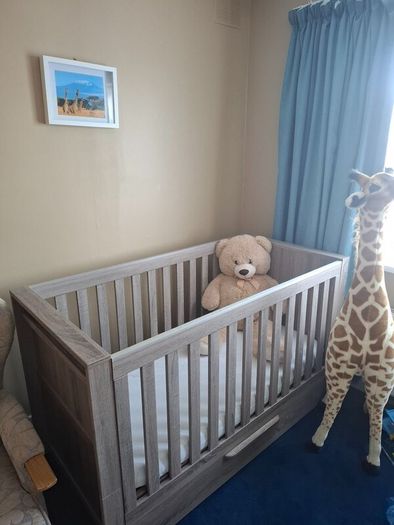 Mamas & Papas Franklin Cot Bed - Grey - Excellent