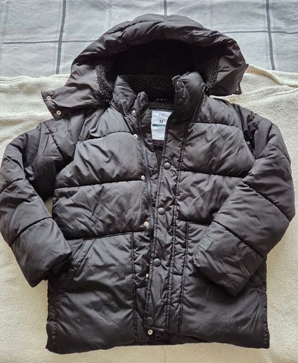 Gap black winter puffer jacket, 130cm