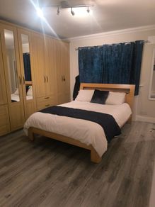 King size bed
