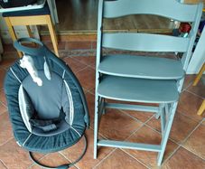 Hauck highchair & bouncer - read ad