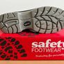 Safety Boots / Shoes  Size 8 / 42 Image 2