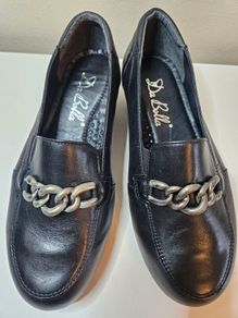 Ladies Da Bella Heeled Court Shoes Keira leather black chain detail RRP 100 euro NEW & BOXED SIZE 5 UK fitting E extra wide
