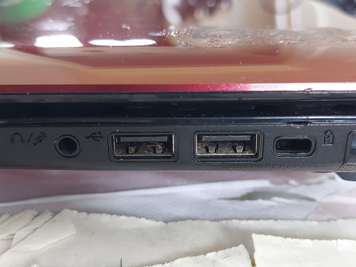 EEPC Seashell Series, Red, Intel Atom CPU N2600, 1.6GHz, 1GB Ram, 320GB HDD, Windows 7 Ultimate, Opera, Chrome