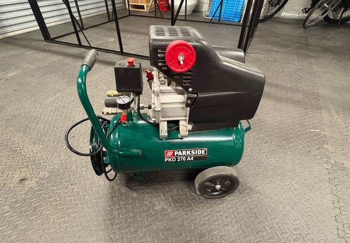 Air compressor