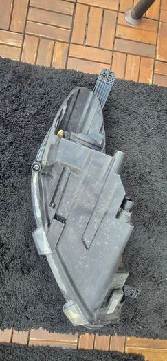 ford fiesta headlight passenger  side.