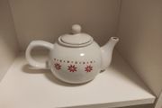 Dunnes Stores Teapot - 2 to 3 mugs of tea