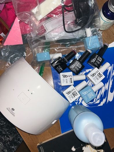 gel nail kit: lamp + builder coats + 3 colours