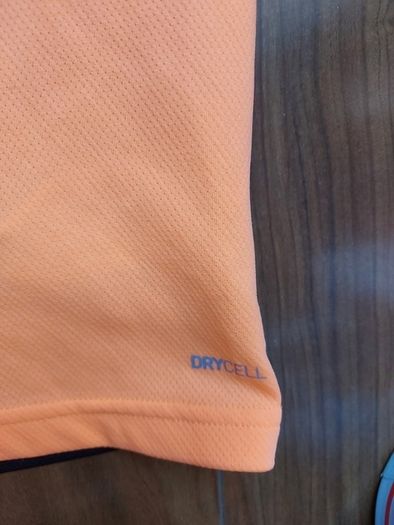 Puma Drycell T shirt 11-12 yrs