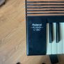 ROLAND C180 . Portable organ with foot pedal Image 2