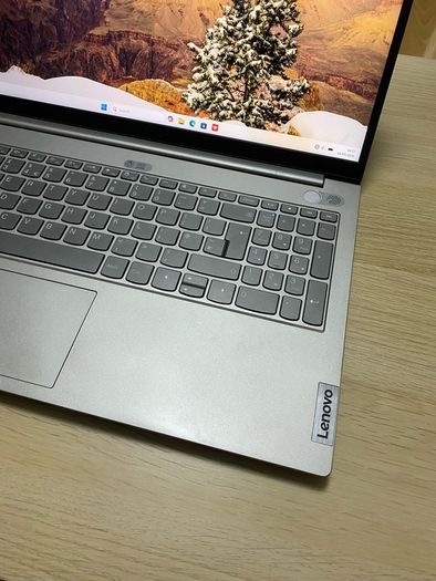 Lenovo Thinkbook gen 2 - i5 pro 16/256 windows 11