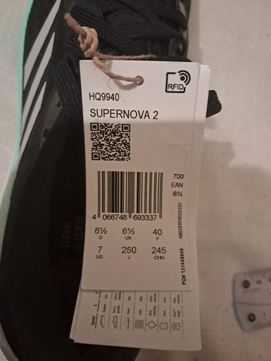 NEW Adidas Trainers - Size 6.5