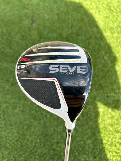 Full set of golf clubs