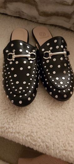 Ladies Flats..GIVANA  Brand New