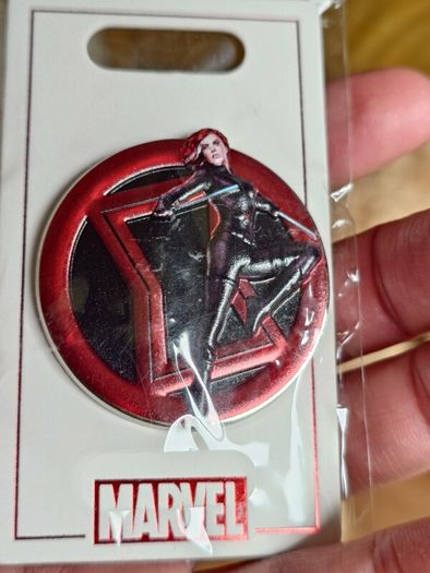 Disney Marvel Pin set