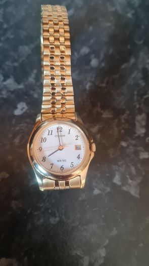 Ladies, gold citizens watch like new