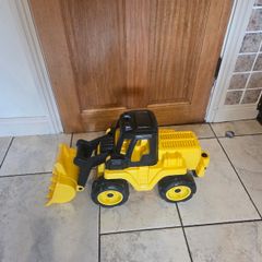 Boys/ Toddlers  Yellow Digger