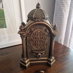 genisis clock