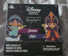 Vinyl figure set
