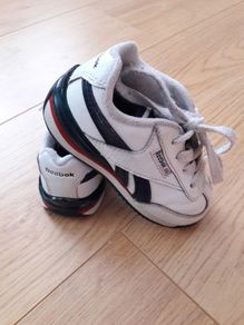 Reebok boys trainers size 6