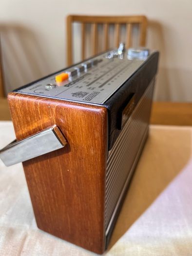 Radio Roberts R727