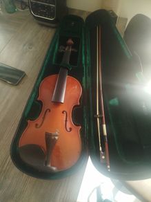 Violin for repair