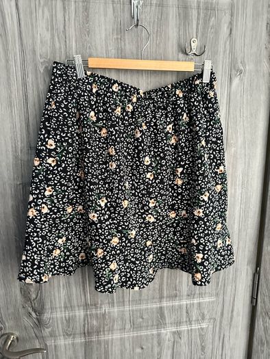 Dunnes Skirt - Medium