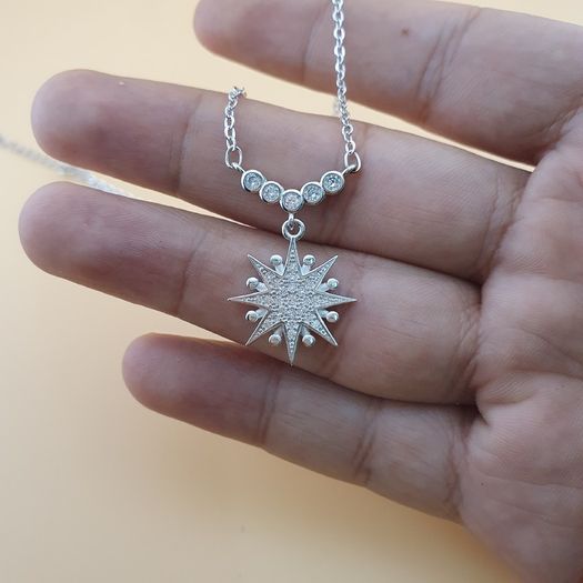 925 Sterling Silver Sparkling Sunburst Pendant Necklace with CZ Stones Elegant Radiant Star Design