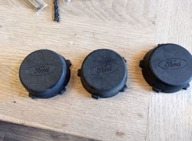 Centre wheel caps