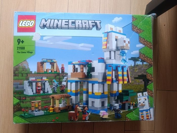 Lego Minecraft Llama