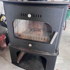 Multi Fuel Stove with Log Box