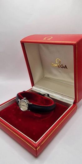 OMEGA Vintage wristwatch