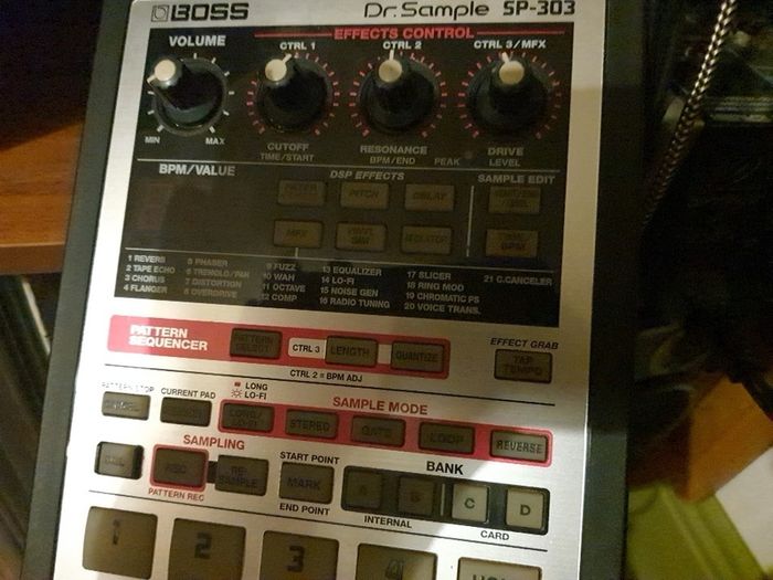 Boss Sp-303