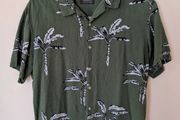 Tropical Palm Print Shirt Size M