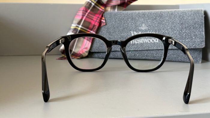 Vivienne Westwood black acetate round frame glasses eyeglasses