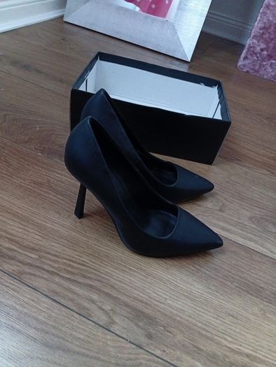 woman's shoes