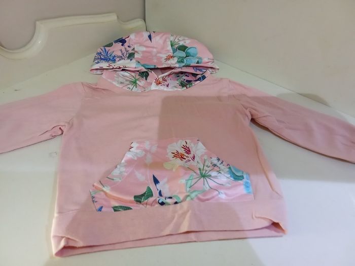 Girls clothing