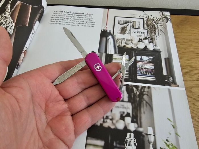 Victorinox Classic Sd 58mm Swiss Army Knife Keychain tool